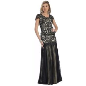 Royal Queen Collection | Plus Size Lace Dress